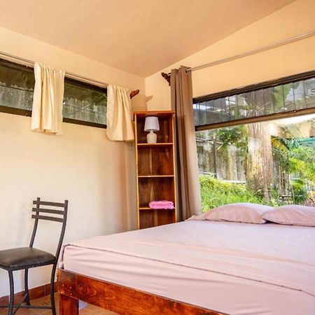 Manuel Antonio Hostel מראה חיצוני תמונה