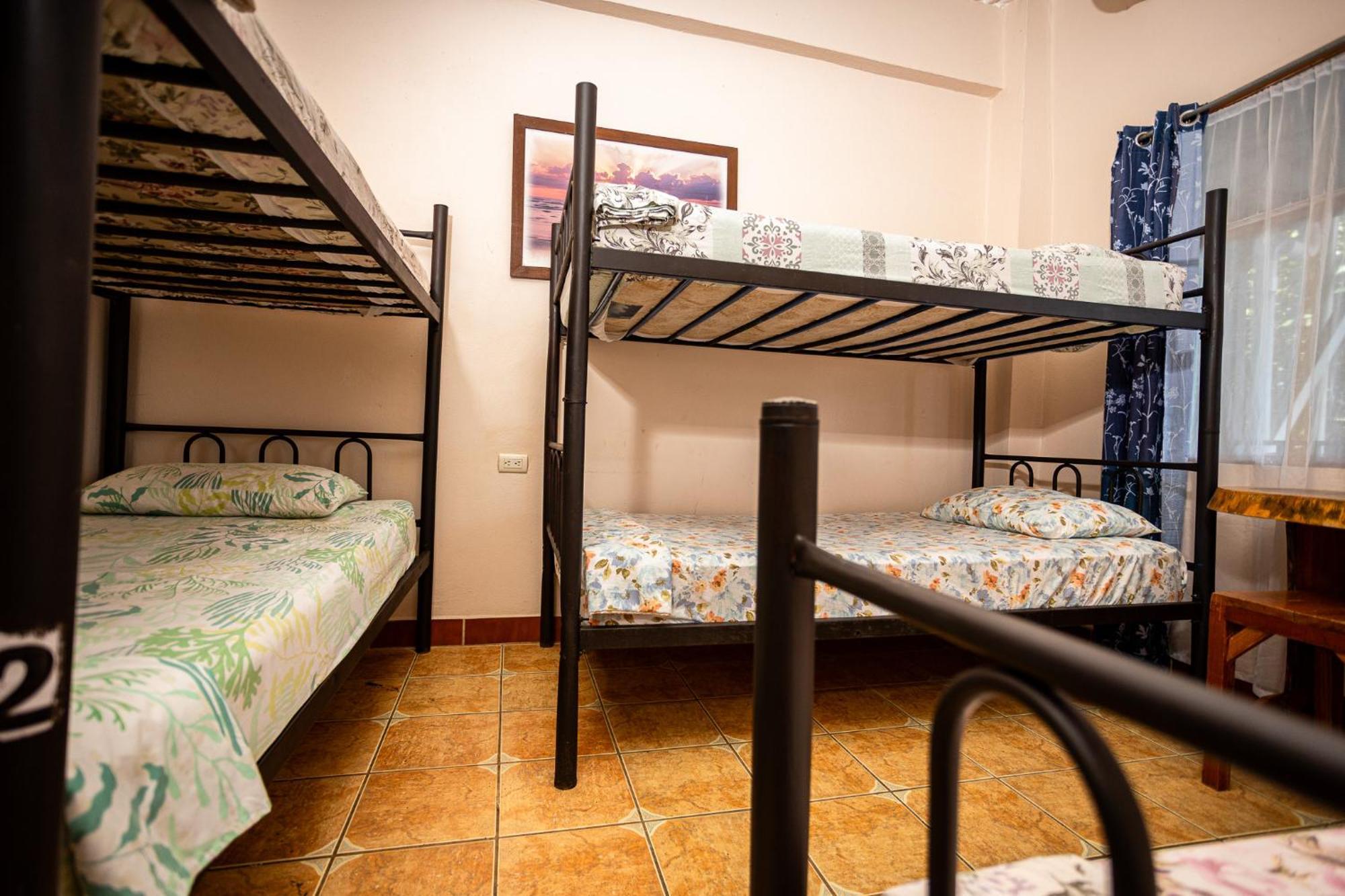 Manuel Antonio Hostel מראה חיצוני תמונה
