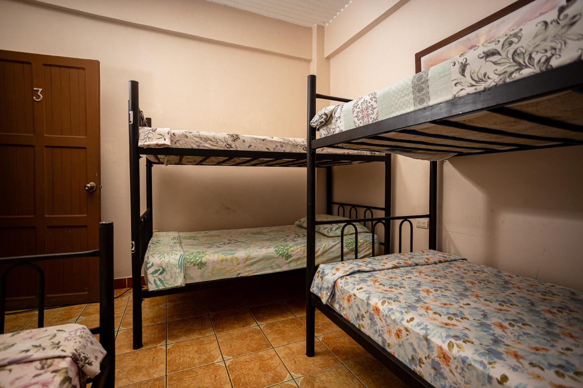 Manuel Antonio Hostel מראה חיצוני תמונה