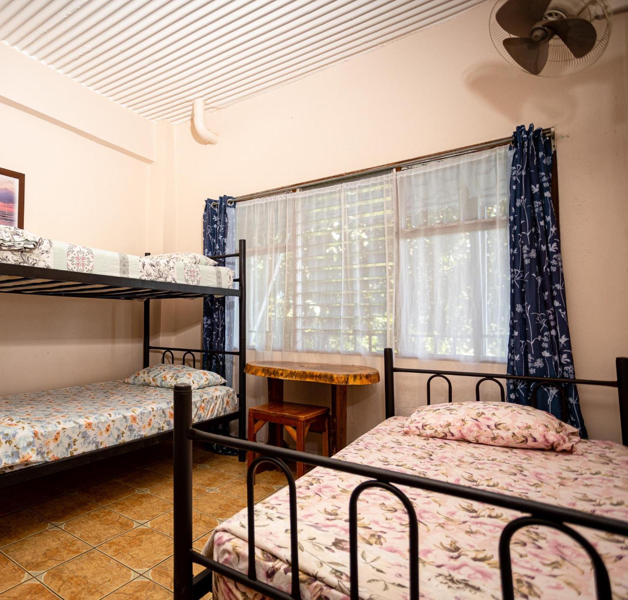 Manuel Antonio Hostel מראה חיצוני תמונה